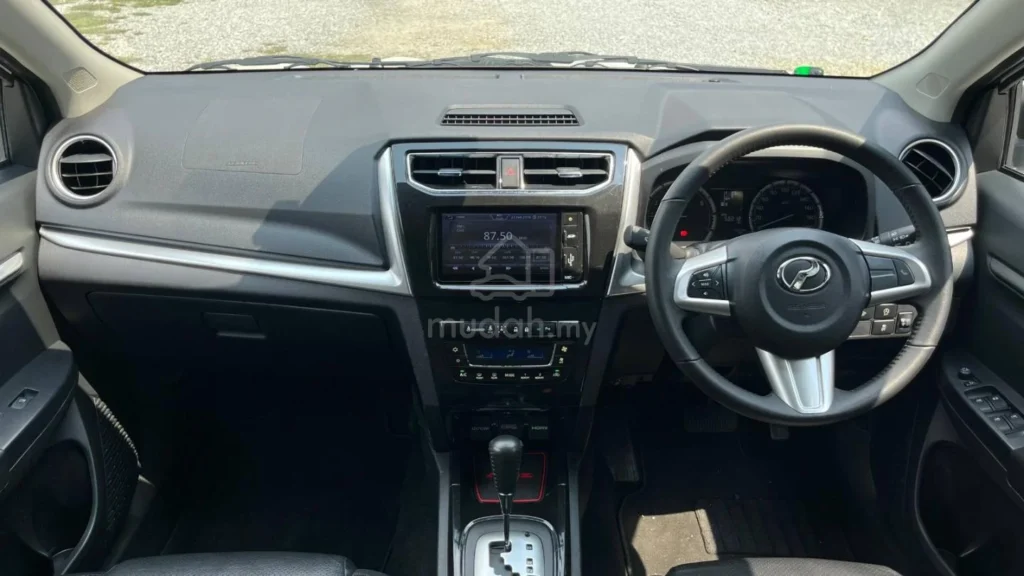 Perodua Aruz 1.5AV